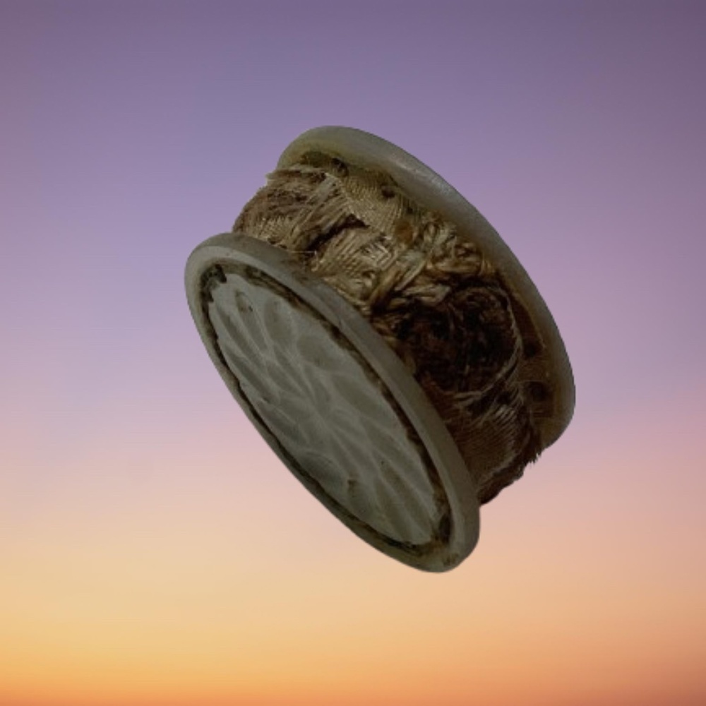 Palais Royal Mother of pearl Mop Sewing Thread Notion